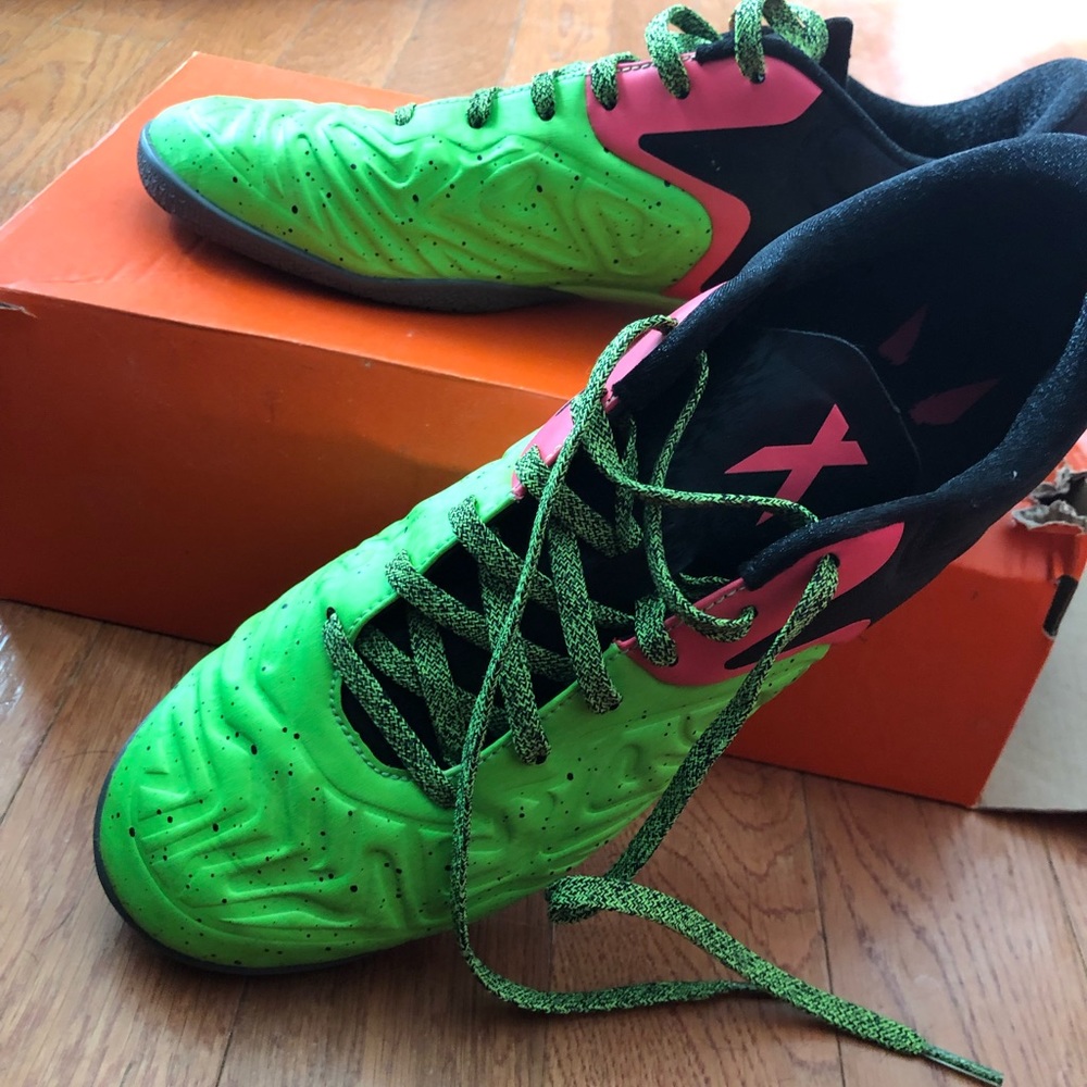 Nike Indoor Running Soccer Sneakers